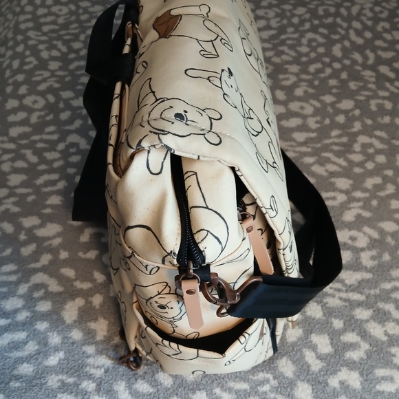 Petunia Pickle Bottom Disney Winnie The Pooh Diaper Bag/Backpack - Picture 4 of 7